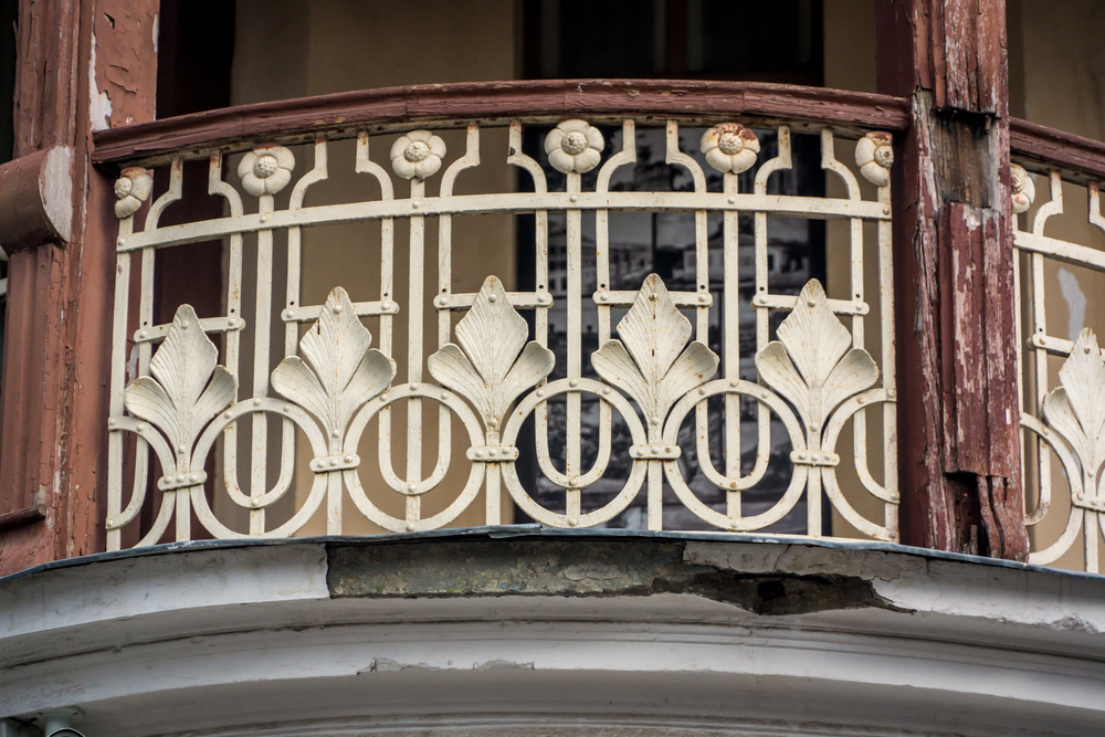 Balkonsanierung » Kosten, Preisbeispiele und Sparmöglichkeiten