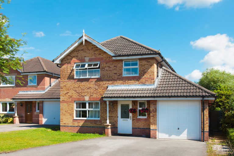 Garage mauern » Kosten, Preisfaktoren, Sparmöglichkeiten und mehr