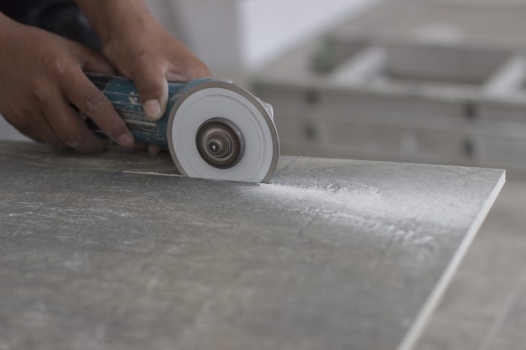 Terrassenplatten verlegen » Kosten, Sparmöglichkeiten und mehr