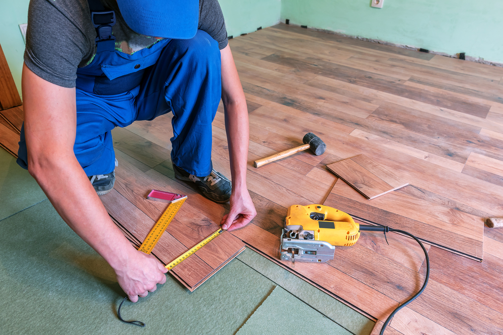 Laminat verlegen » Welche Kosten sind zu erwarten?