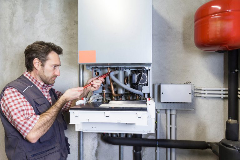 Wartung einer Gastherme » Kosten, Preisbeispiele und mehr