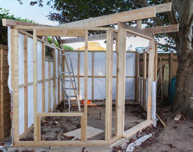 Geräteschuppen selber bauen » Mit diesen Kosten können Sie rechnen