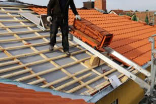 GartenhausDach erneuern » Kosten, Preise und mehr