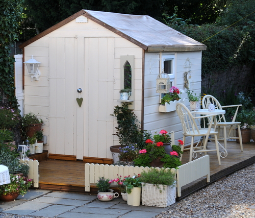 GartenhausDach erneuern » Kosten, Preise und mehr