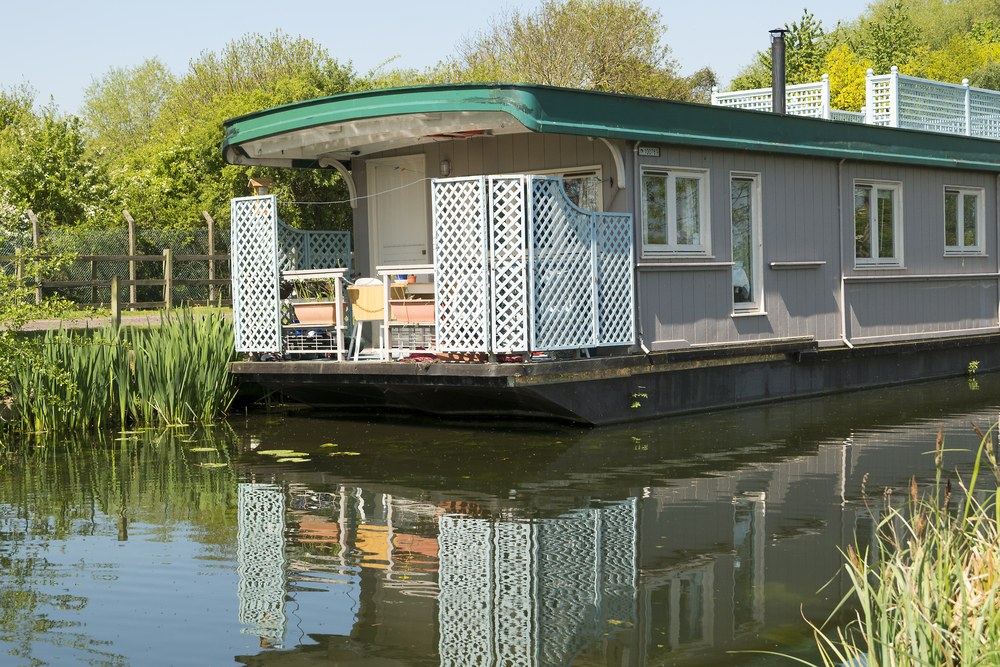 hausboot-mit-diesen-kosten-m-ssen-sie-f-r-das-wohnen-rechnen