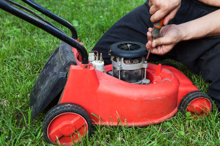 Rasenmäher Reparatur » Mit diesen Kosten müssen Sie rechnen