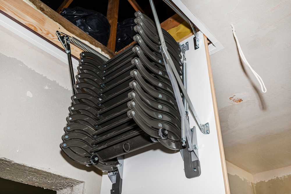 Bodentreppe einbauen lassen » Mit diesen Kosten müssen Sie rechnen