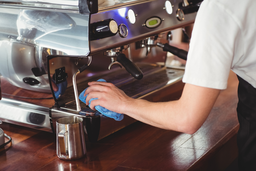 Kaffeevollautomat Reinigen Lassen Diese Kosten Fallen An