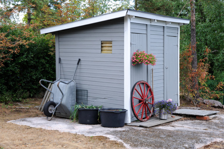 GartenhausDach erneuern » Kosten, Preise und mehr